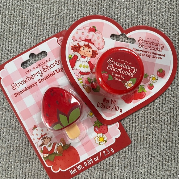 Strawberry Scented Sugar Lip Scrub & Lip Gloss - Picture 7 of 9